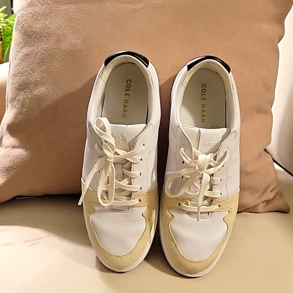 Cole Haan white sneakers size 7.5 women
